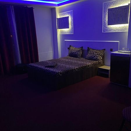 Karra Hotels Voluntari Dış mekan fotoğraf