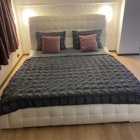 Karra Hotels Voluntari Dış mekan fotoğraf