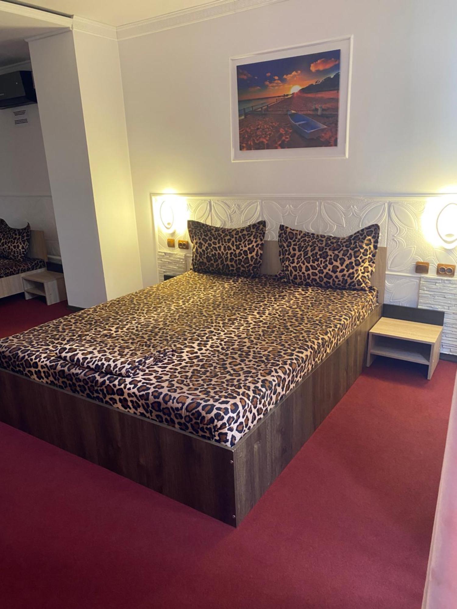 Karra Hotels Voluntari Dış mekan fotoğraf