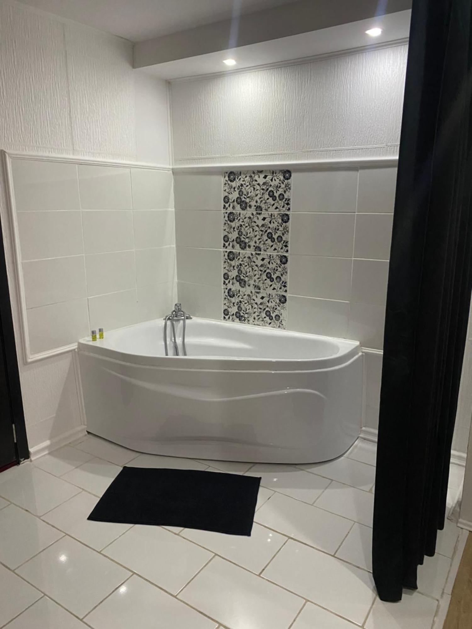 Karra Hotels Voluntari Dış mekan fotoğraf