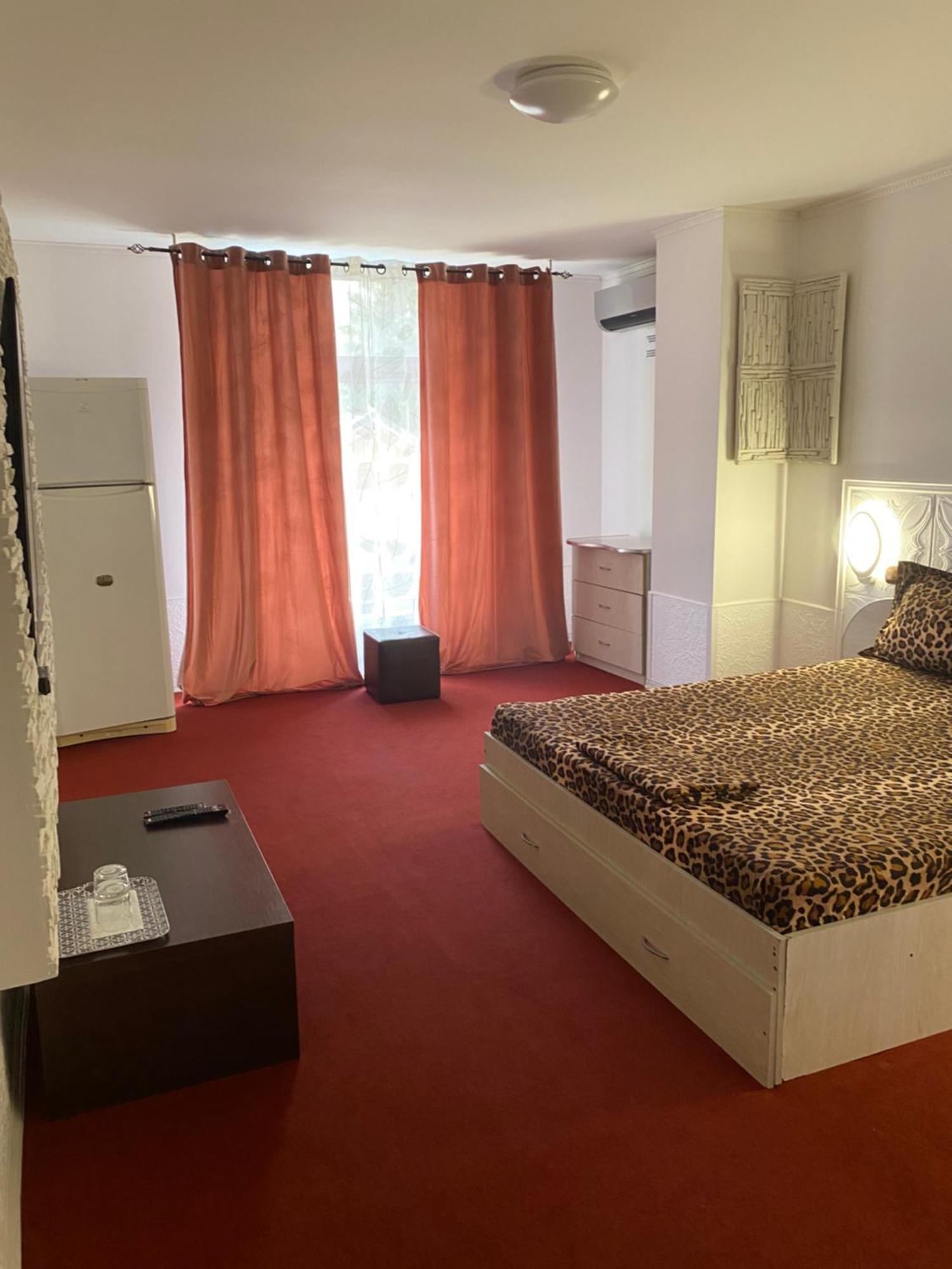 Karra Hotels Voluntari Dış mekan fotoğraf