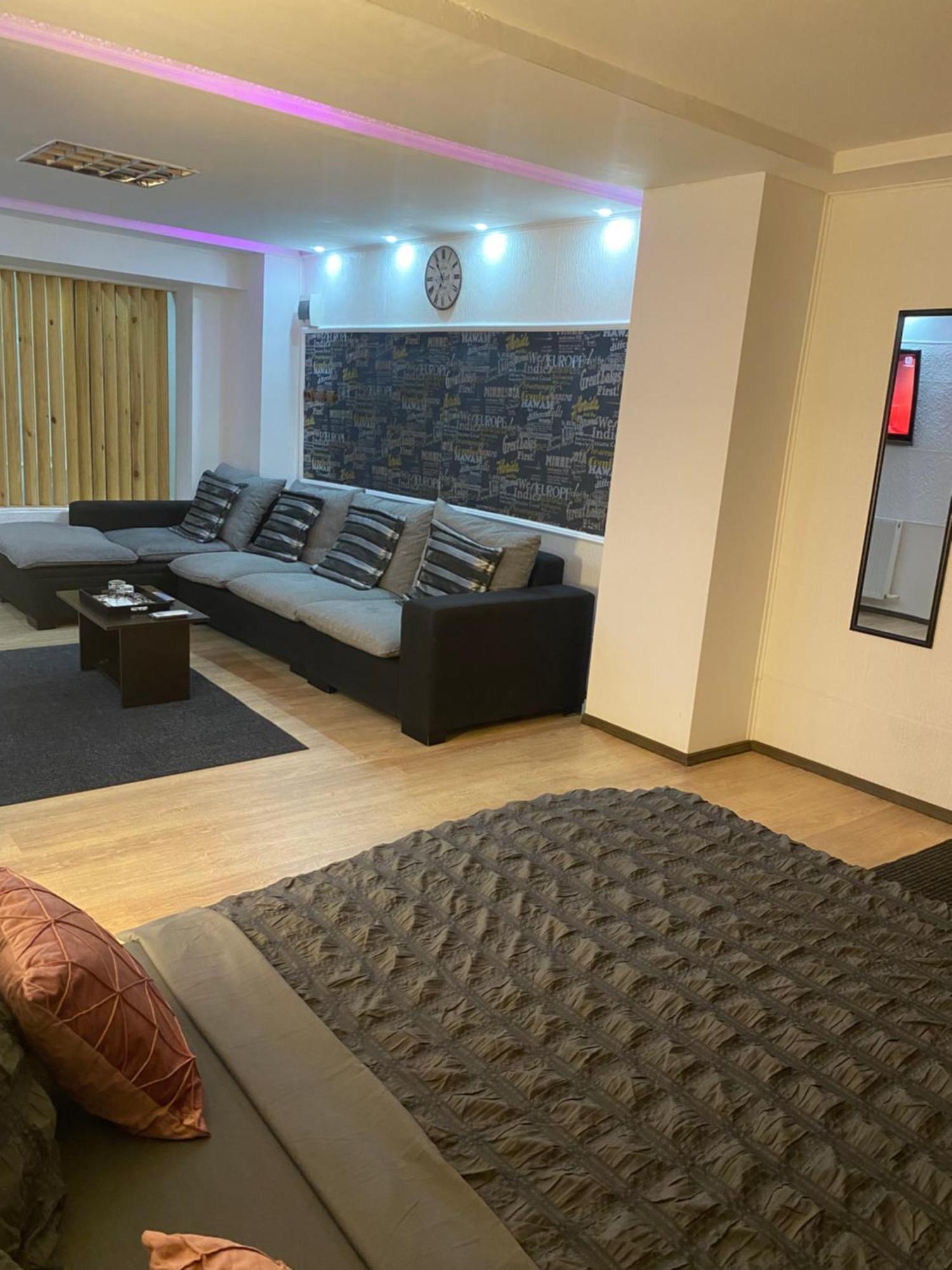 Karra Hotels Voluntari Dış mekan fotoğraf