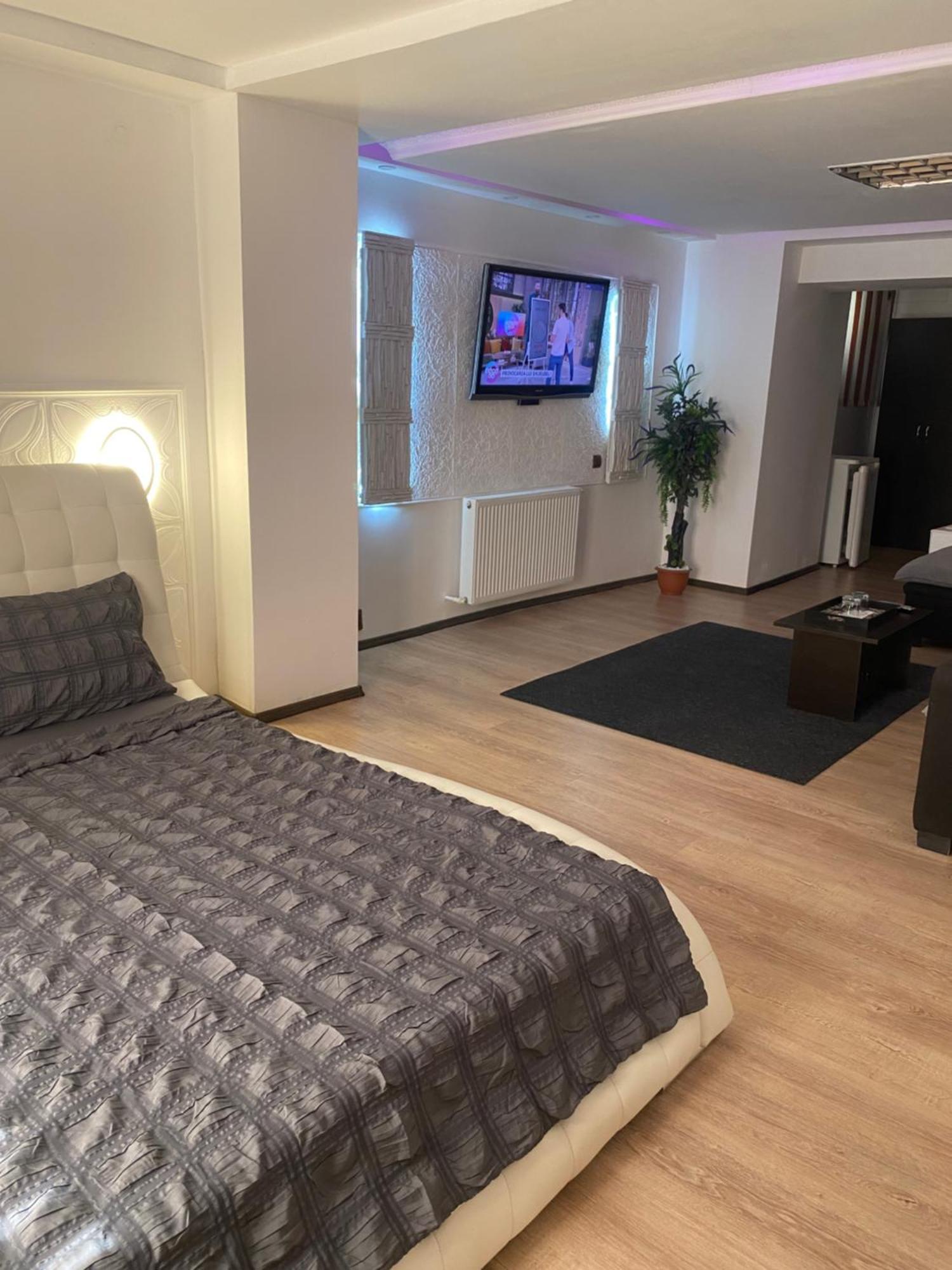 Karra Hotels Voluntari Dış mekan fotoğraf